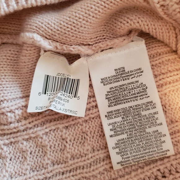 BCBGMaxAzria sweater pink cable knit asymmetric apres ski "Jocelyn" xs - Picture 7 of 10